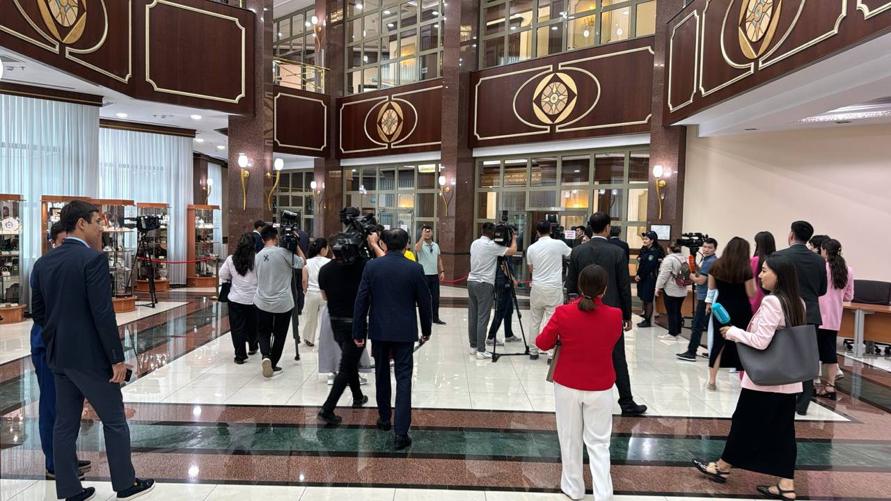 Мажилисмены и сенаторы ушли на каникулы в Казахстане