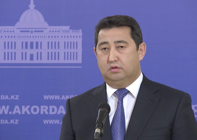 "Алло, я не вам": глава Минсельхоза курьезно ответил журналистам