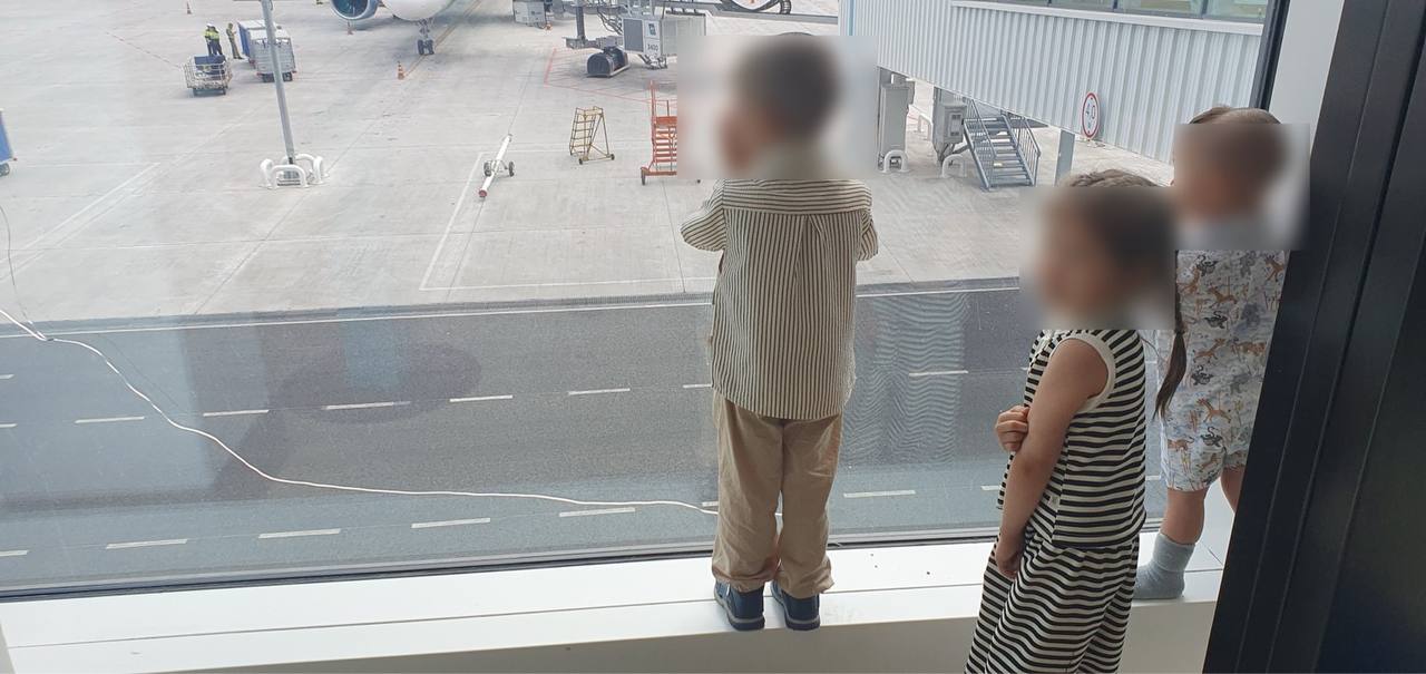 "Ничего страшного" - президент аэропорта Алматы о трещинах в новом терминале