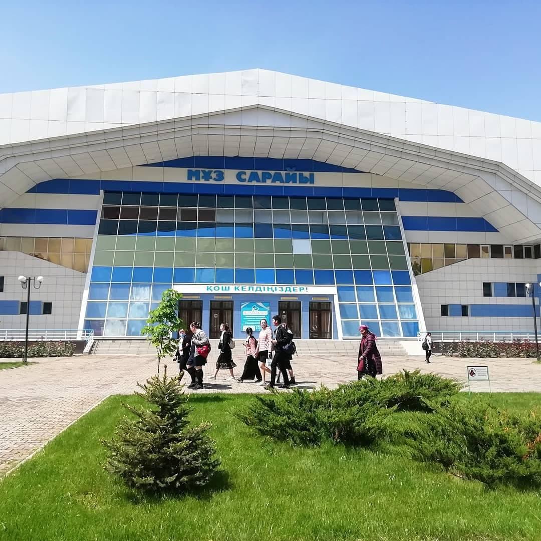 У старшего свата Сатыбалды все-таки отобрали ледовый дворец: олигарх заплатил в 8 раз меньше оценочной стоимости