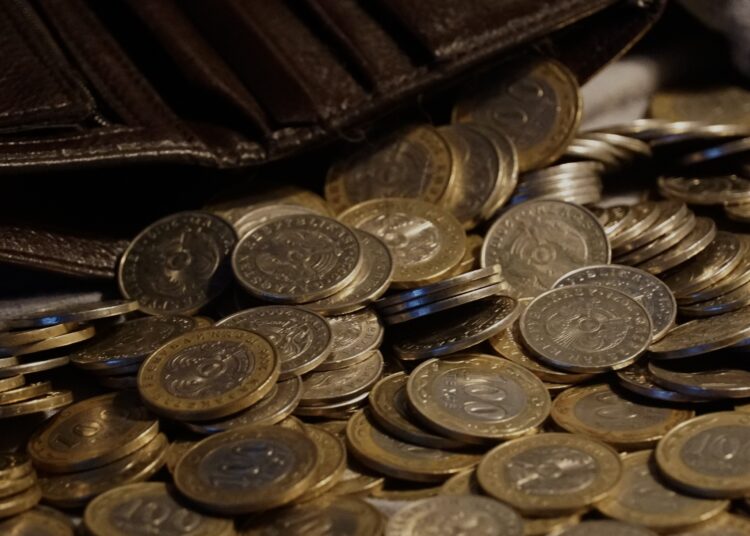 Модернизация сельского здравоохранения за 9 млн тенге: глава группы авторского надзора попался на получении взятки