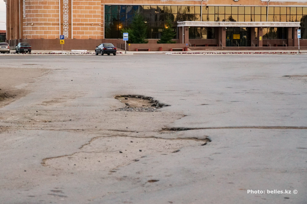 Миллиарды закатывают в асфальт: Антикор нашел завышение смет при дорожных работах на 10 млн долларов