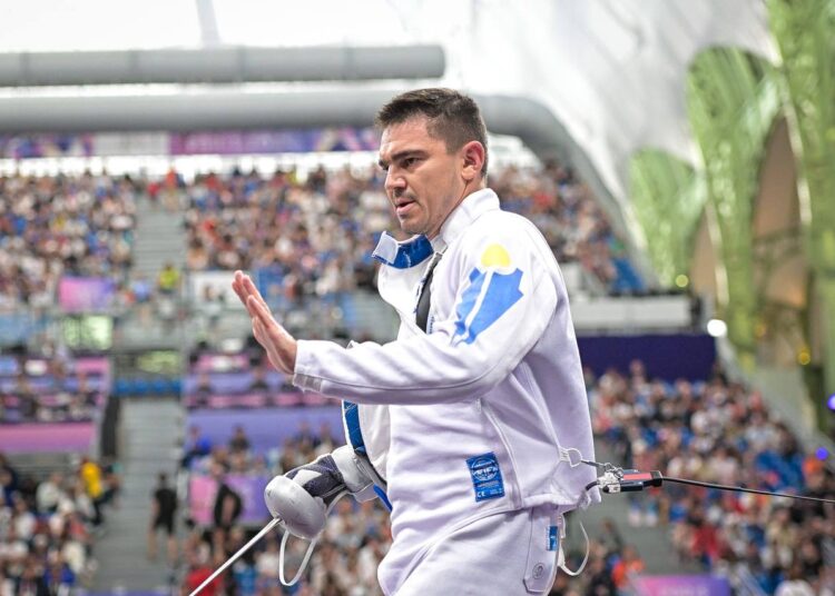День сенсаций: Шпажист Руслан Курбанов выиграл у Олимпийского чемпиона