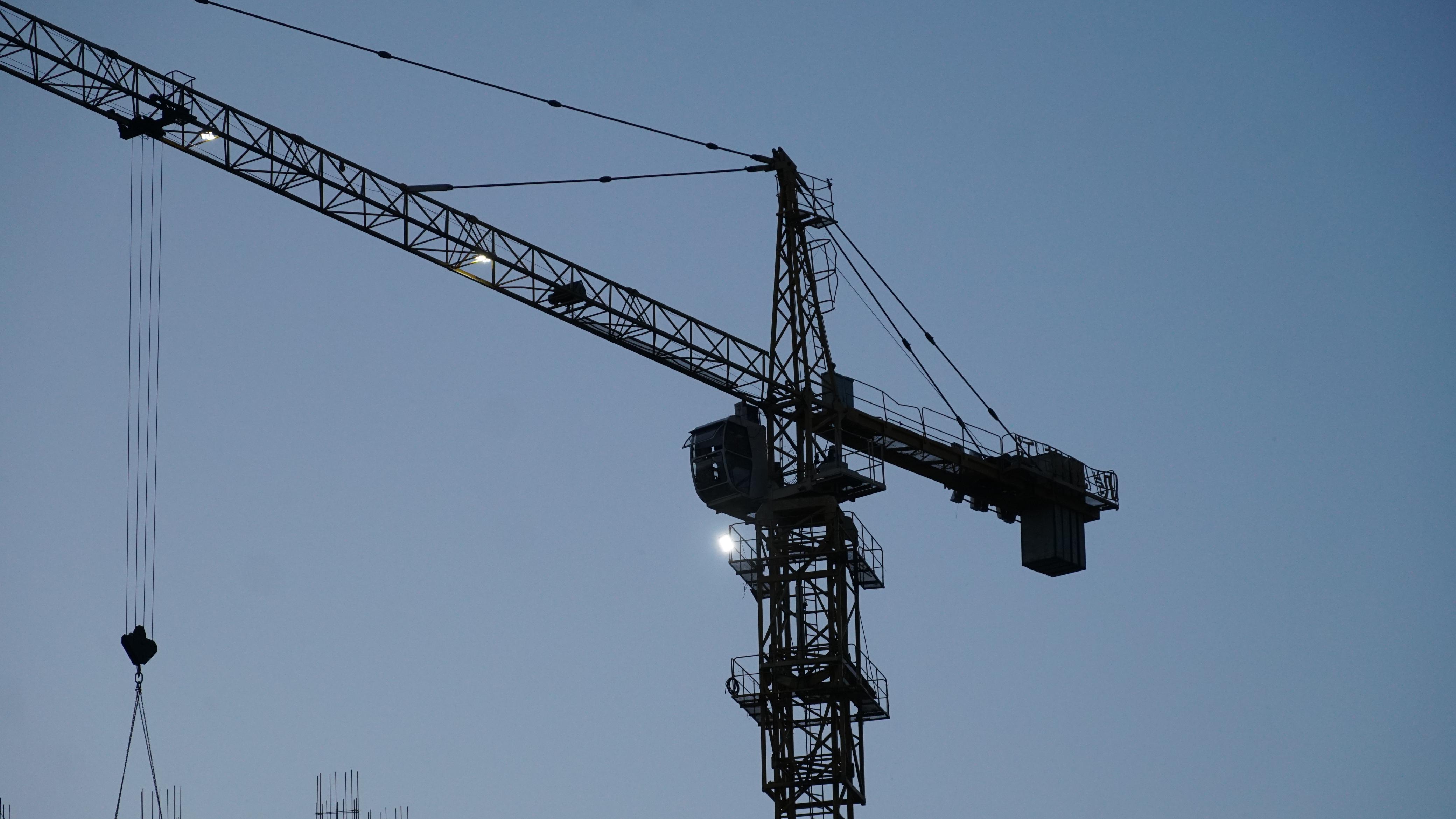 «Строители утверждают, что такая работа стоит намного меньше»: мажилисмен проверил как строятся новые объекты здравоохранения