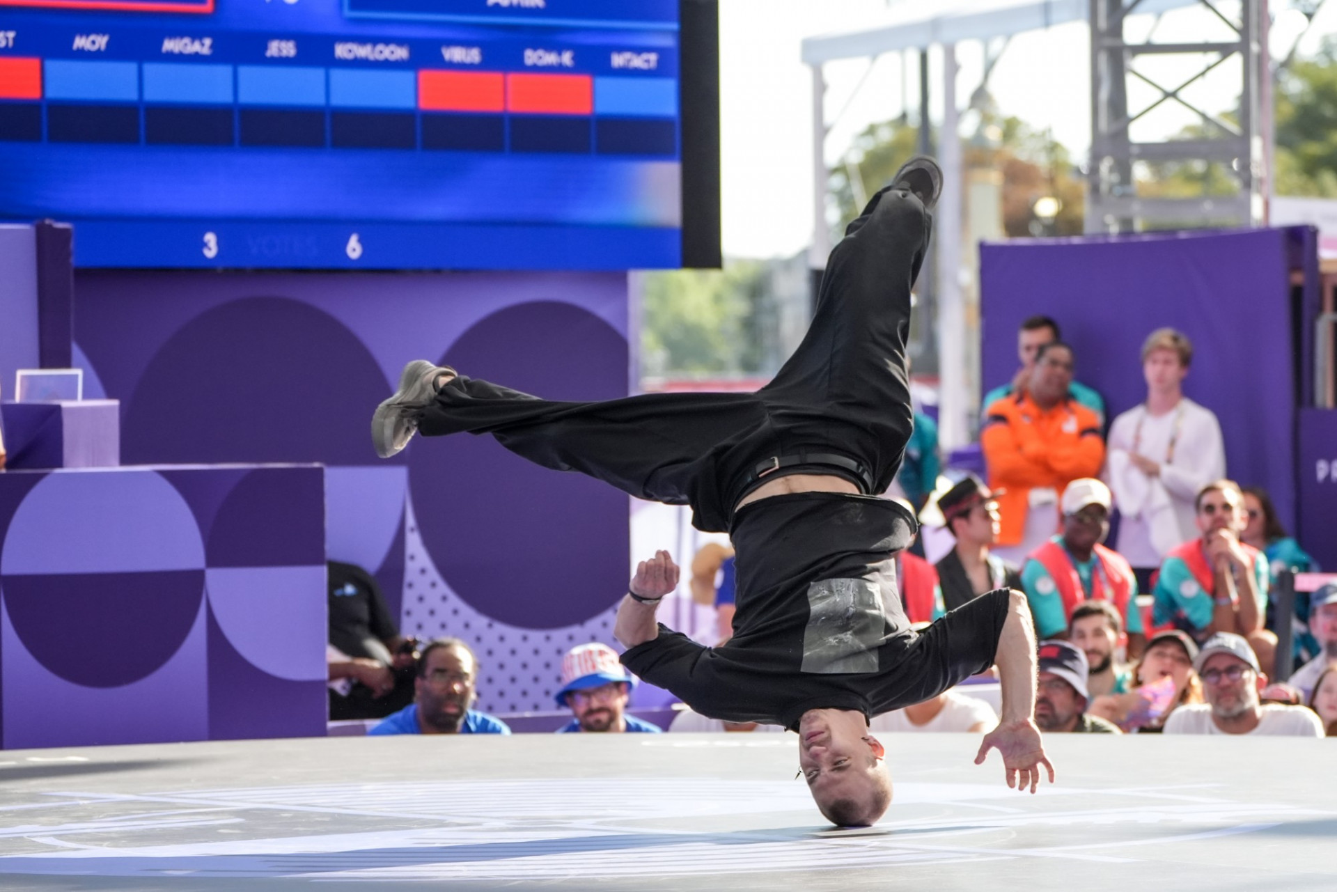 Потеряли или нашли? Амир Закиров уступил чемпиону мира в противостоянии за выход в полуфинал Олимпиады