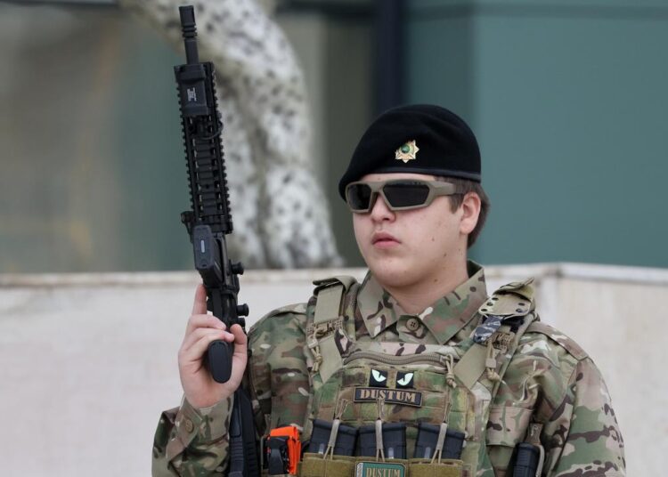 В 16 лет — высшая награда Чечни: сын Кадырова получил орден имени своего деда