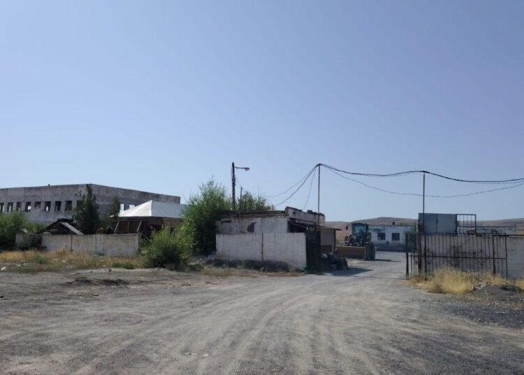 Удивительное рядом. Коммунальную собственность в Жамбылской области продали в 111 раз ниже реальной стоимости