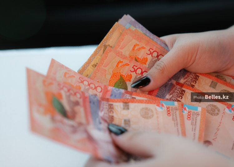 Задолженность работодателей по зарплатам в Казахстане превысила 3,6 млрд тенге