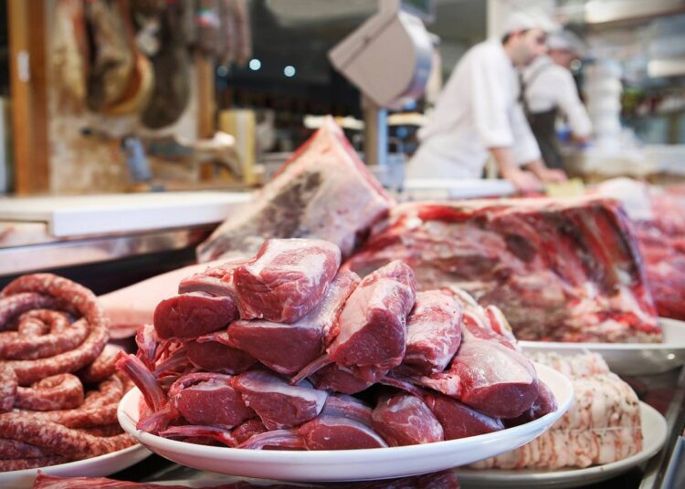 Казахстанцы с низкими доходами стали есть больше мяса