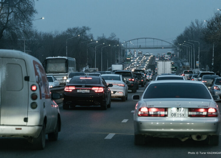Платный въезд для старых авто: в Алматы введут новые ограничения