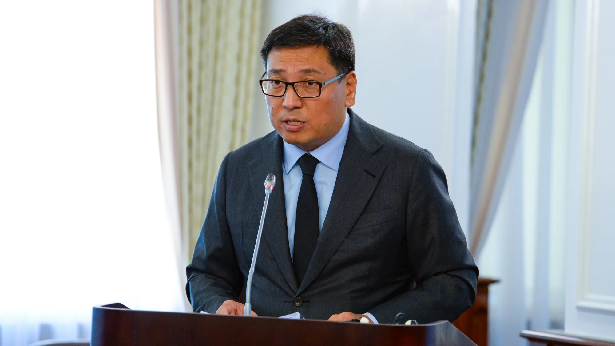 Досаев отказался строить дорогу по просьбе жительницы Алматы