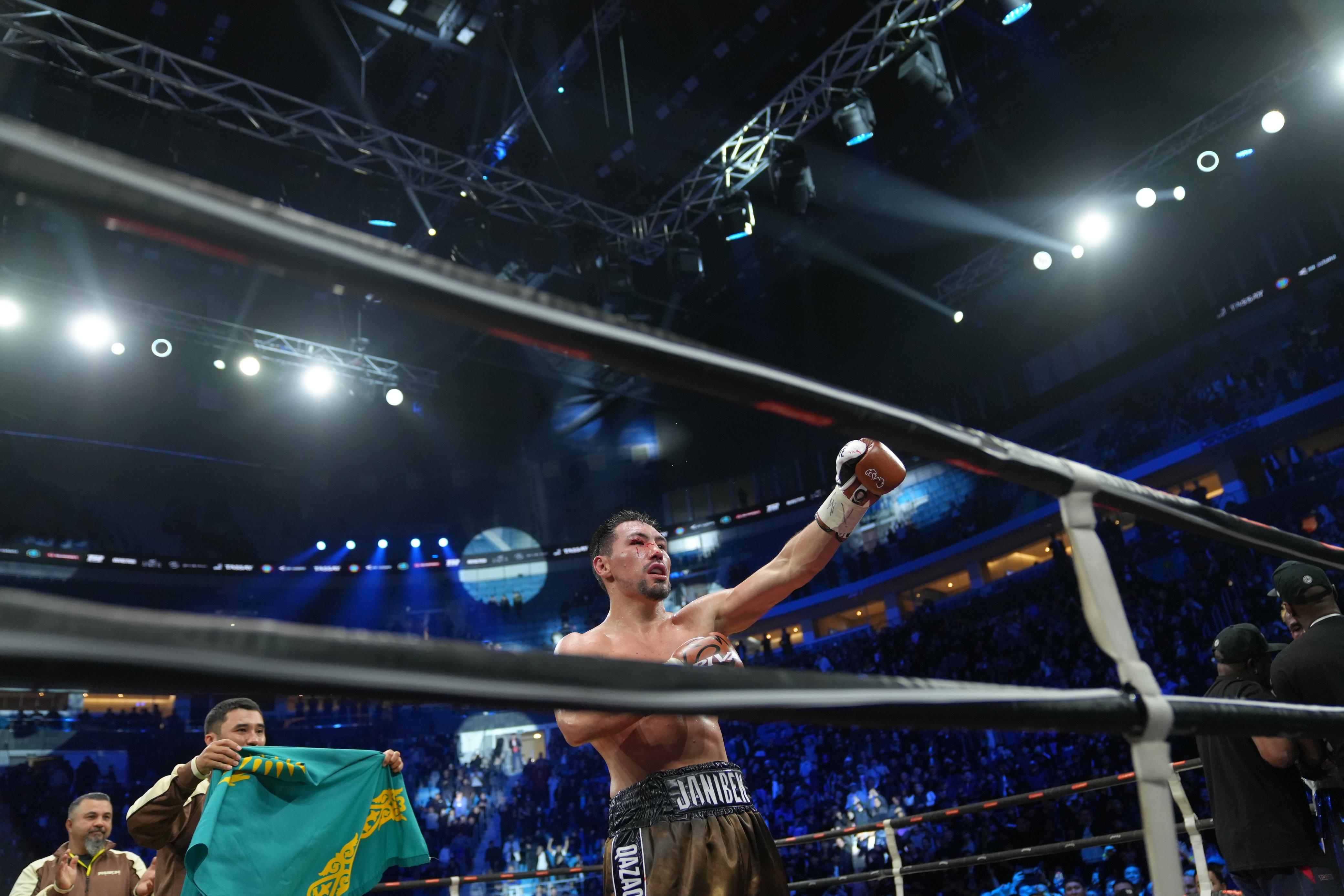 Президент поздравил Жанибека Алимханулы с защитой чемпионских поясов