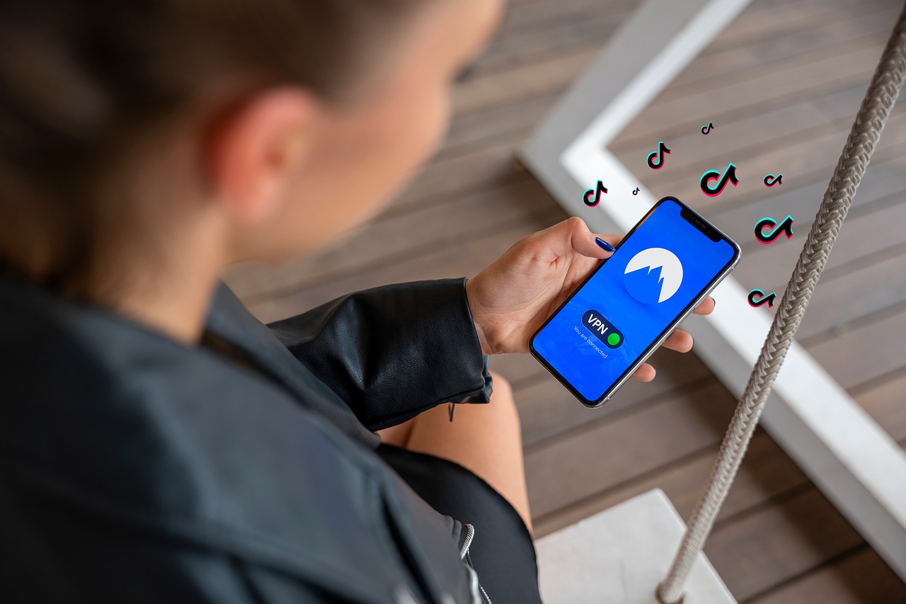Глава Минцифры: перебои с TikTok не связаны с интернетом