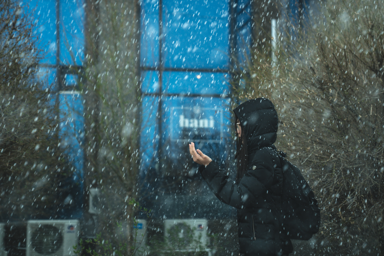 Апрель удивляет: в Астане выпал снег, град и дождь