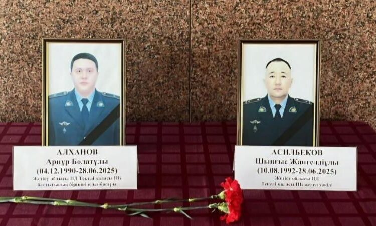 Служба ценой жизни: в Жетысу в ДТП погибли двое полицейских