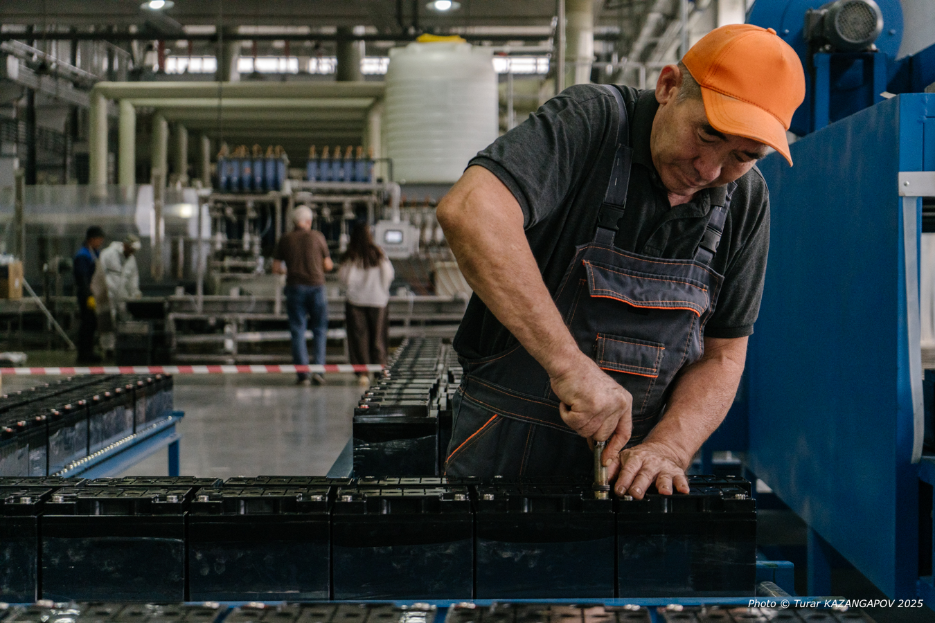 Первый в стране завод промышленных аккумуляторов: что происходит здесь спустя шесть месяцев