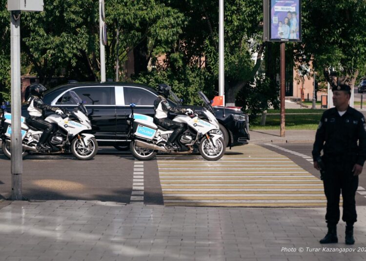 Визит в день рождения: для чего Си Цзиньпин приехал в Астану