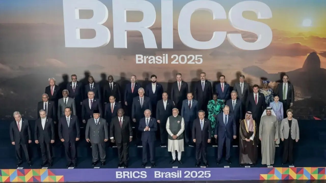 Казахстан предложил БРИКС использовать спутники для предупреждения стихийных бедствий