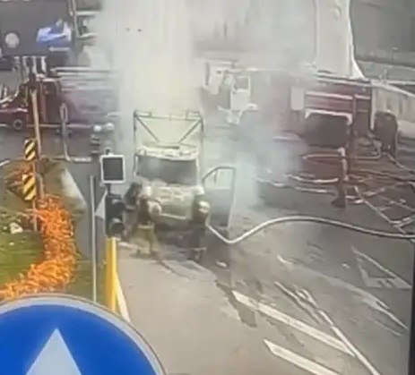 Пожар в "ГАЗели" в Алматы потушили за шесть минут — в ДЧС прокомментировали сбой техники