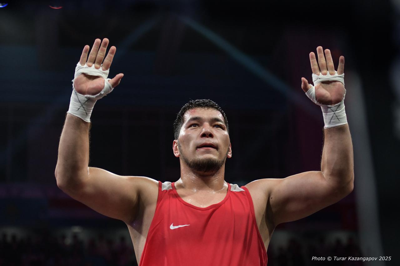 Триумф Кызайбай и сенсационное поражение Оралбая: как Казахстан завоевывал медали на Кубке мира от World Boxing