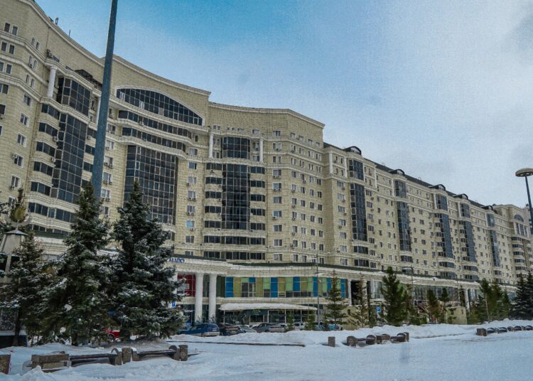 Пожар произошел в ЖК «Нурсая» на левобережье Астаны