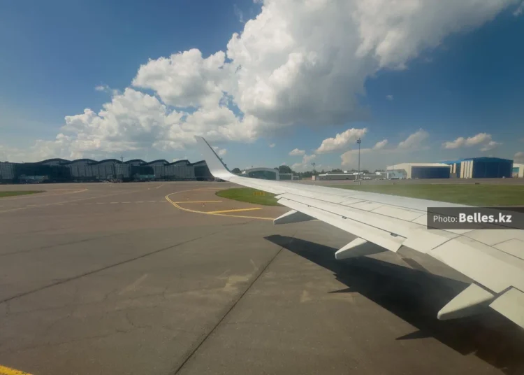 Вылетевший из Алматы самолёт Air Astana вернулся из-за технической неисправности