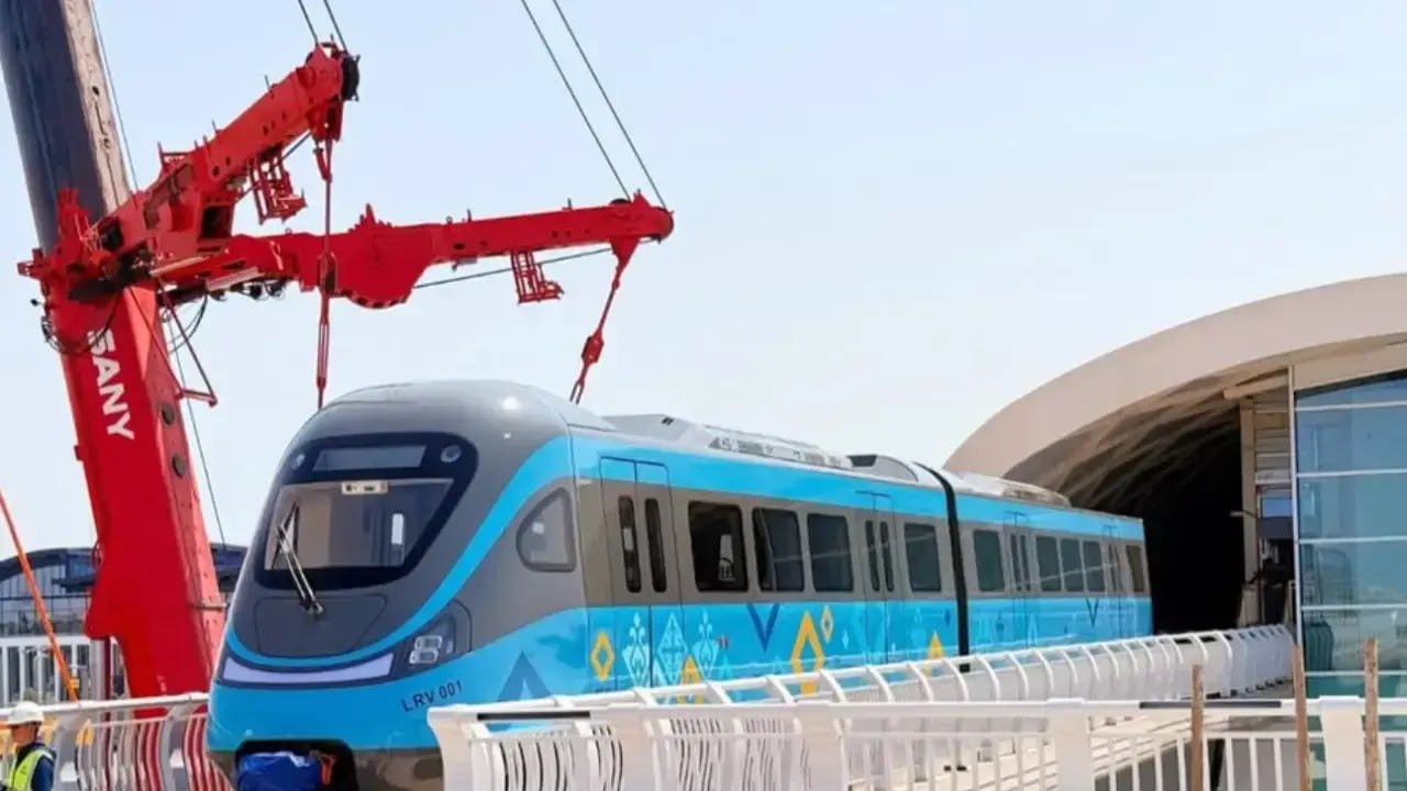 В Астане открыли дополнительный набор машинистов LRT