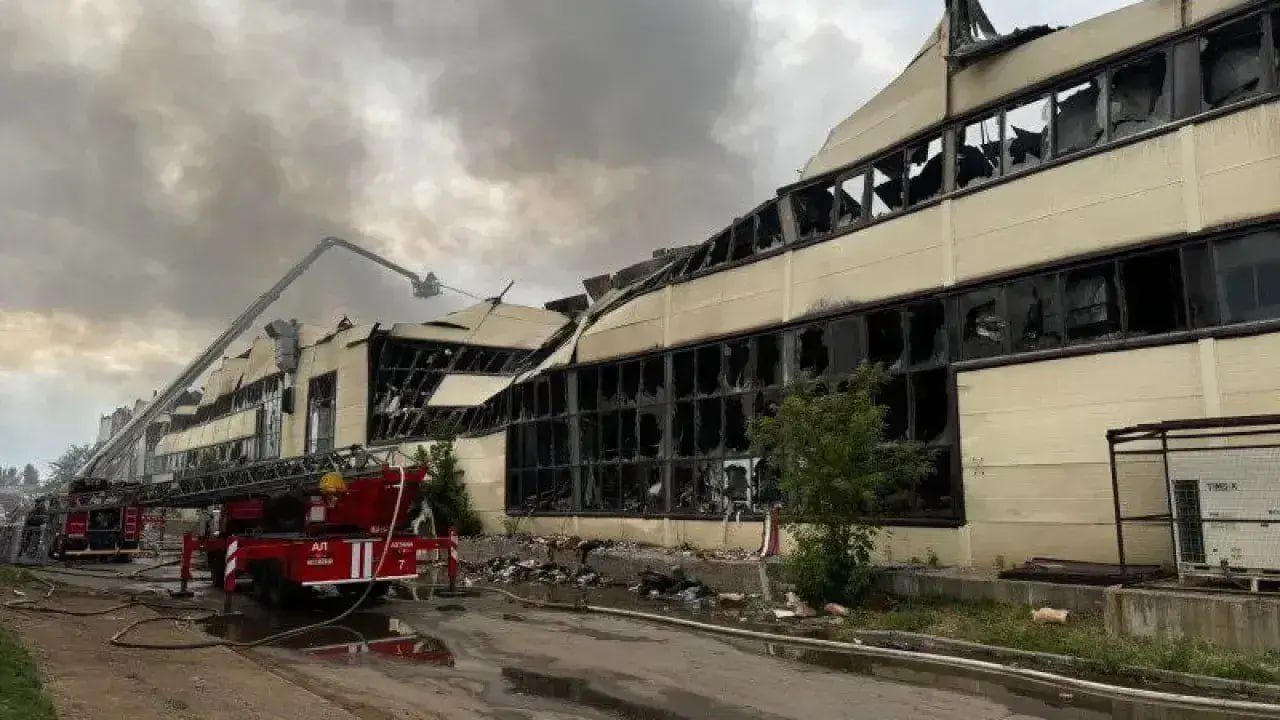 Пожар на рынке "Биг Шанхай" в Астане: убытки понесли около 300 предпринимателей