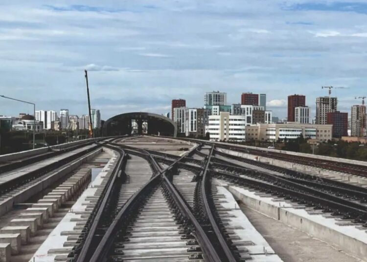 Основная линия LRT в Астане: завершена укладка рельсов