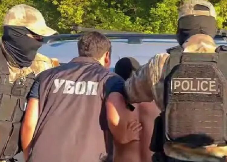 В Уральске задержан мужчина, три года вымогавший деньги у бывшей девушки