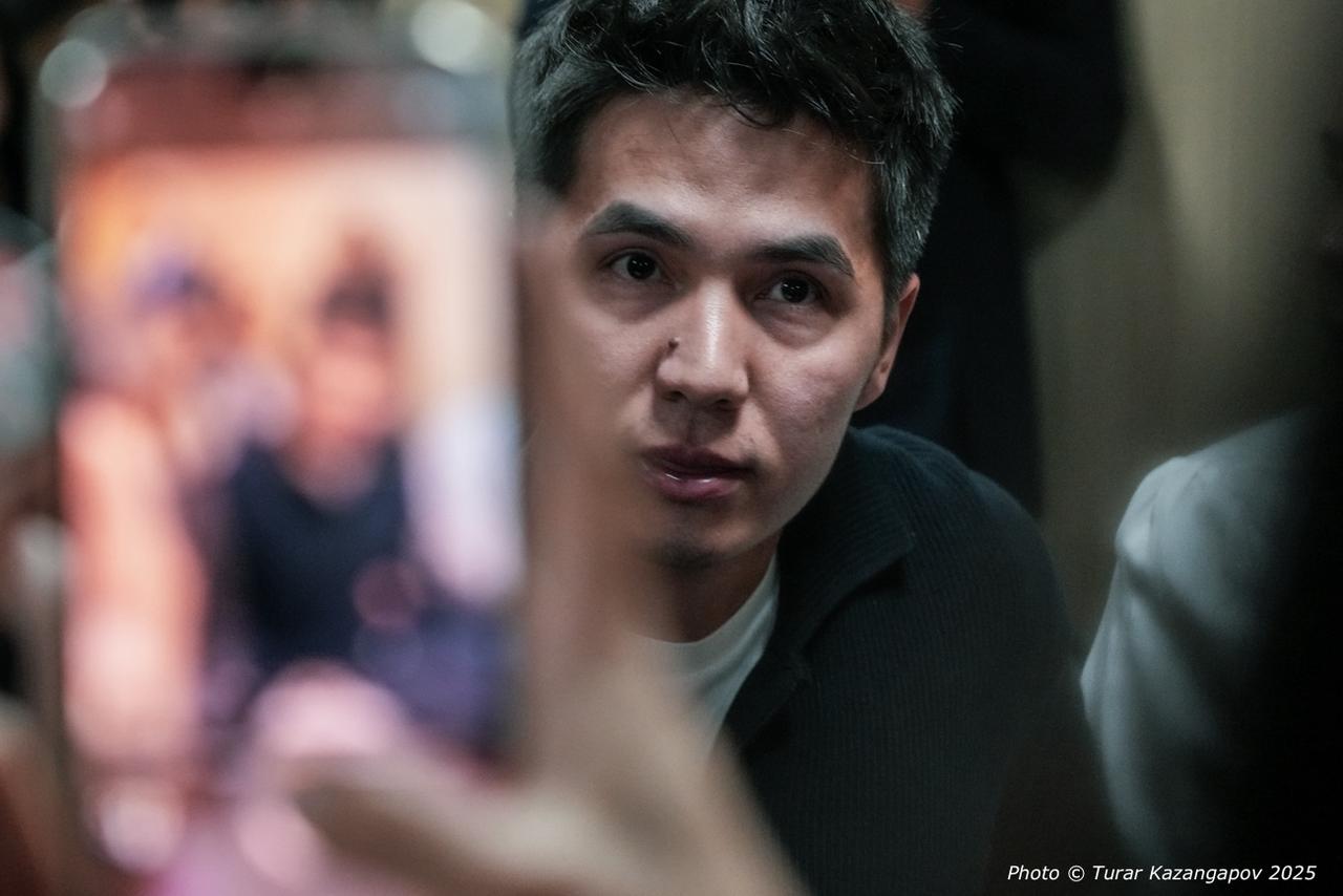 В чем обвиняют блогеров Жанабылова и Толегенову в суде?