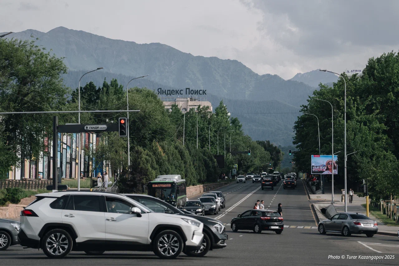 В Алматы выяснили, какой транспорт быстрее в час пик