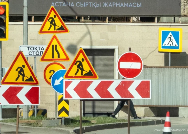 В Астане в 2025 году обновят 50 улиц и построят новые дороги