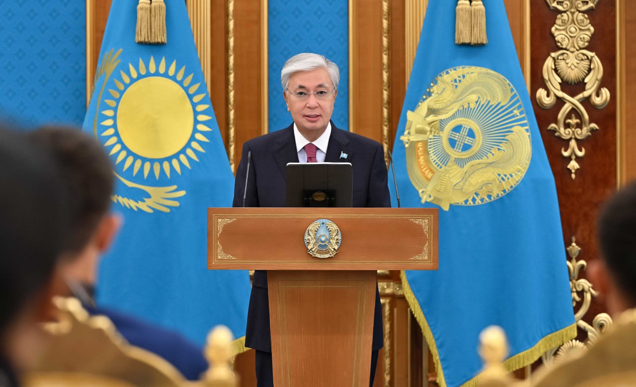 Токаев взволнован критической ситуацией в Украине и Газе