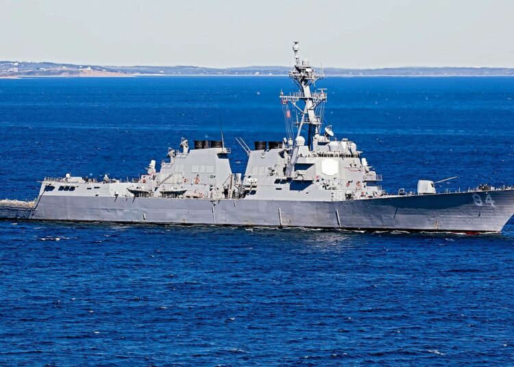 США, Южная Корея и Япония проводят военные учения у Чеджудо: Пхеньян пригрозил последствиями