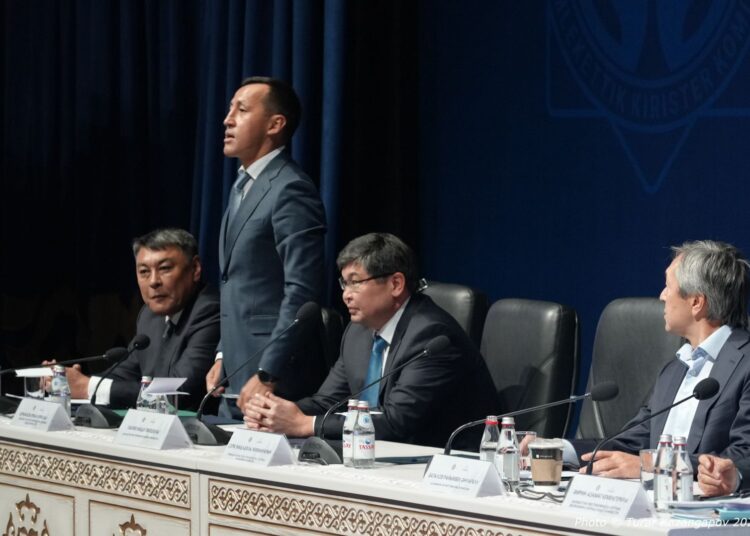 Казахстанцев ждут новые налоги: кто и сколько будет платить
