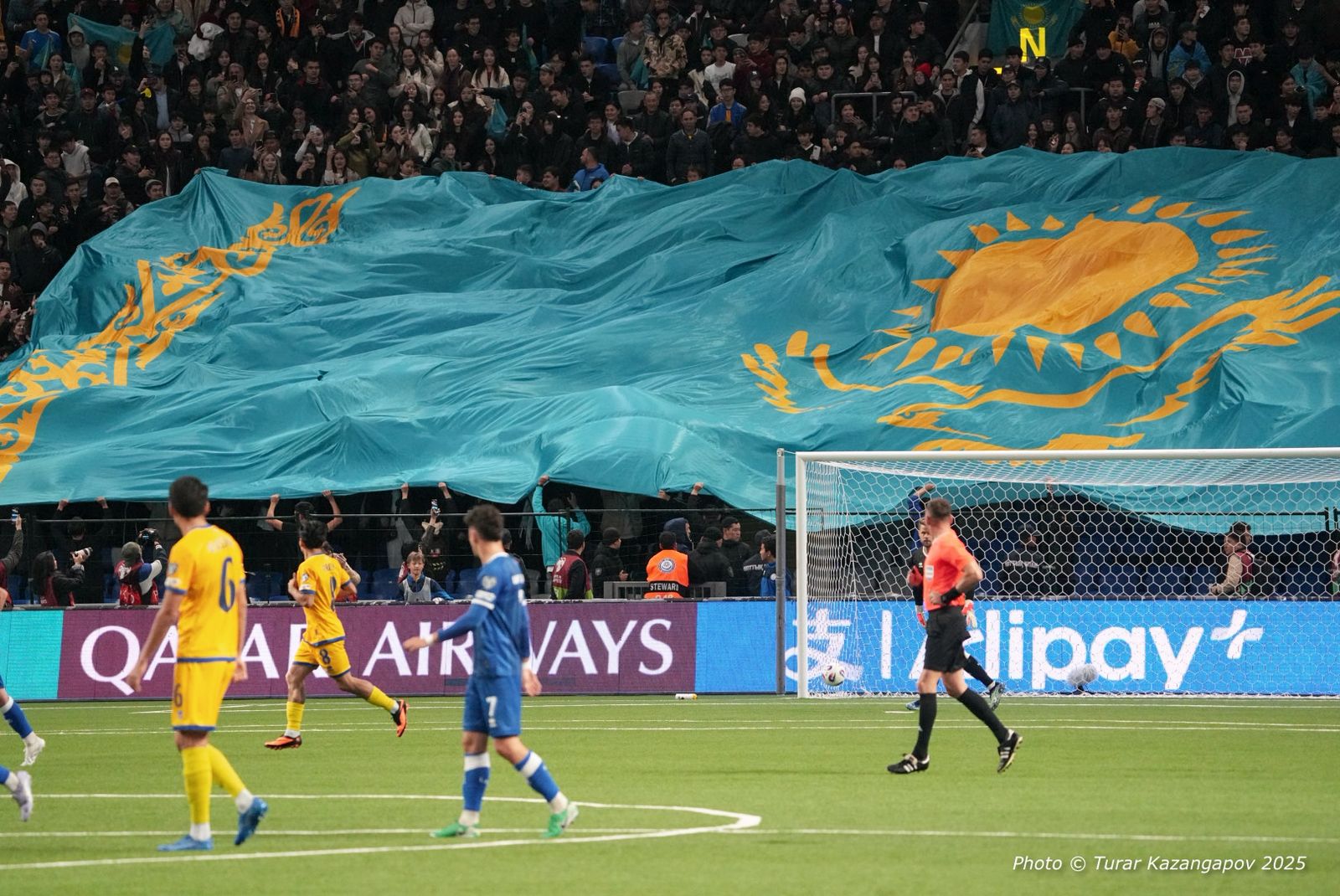 Казахстан разгромил Лихтенштейн на «Астана Арене», забив четыре безответных гола