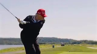Трамп играет в гольф под Скриптонита: внучка экс-президента США показала видео