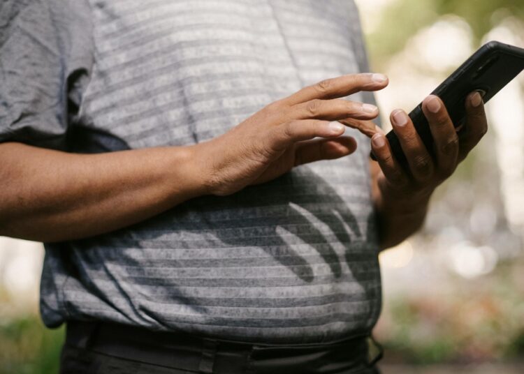 АФМ предложило штрафовать за рассылку SMS-рекламы казино