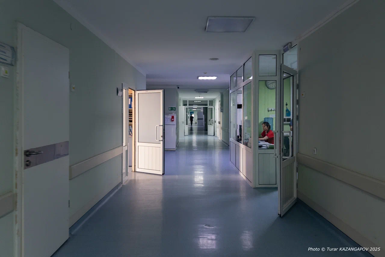 Карагандинка выиграла суд у трёх больниц за смерть сына и получит 5 миллионов тенге