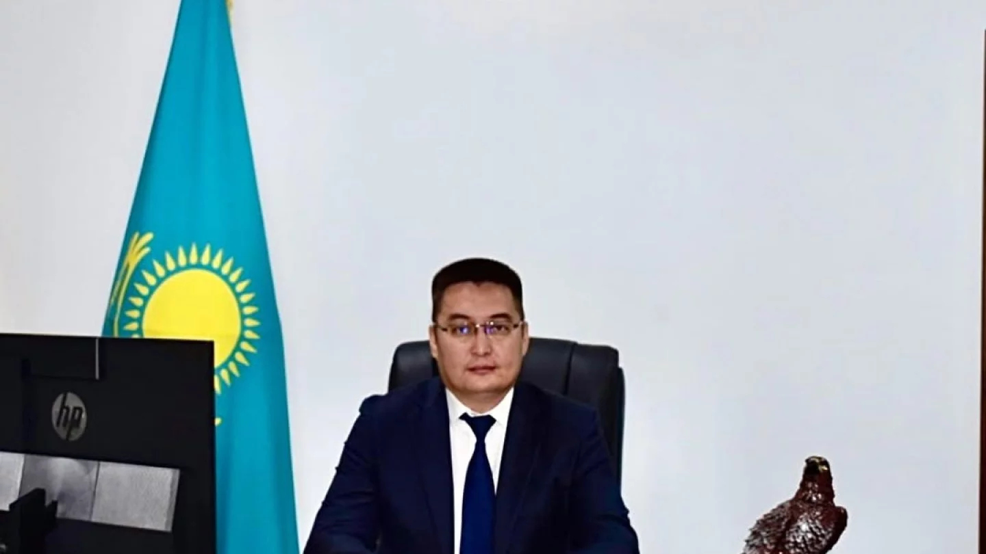 Акима Хромтау арестовали по подозрению во взяточничестве