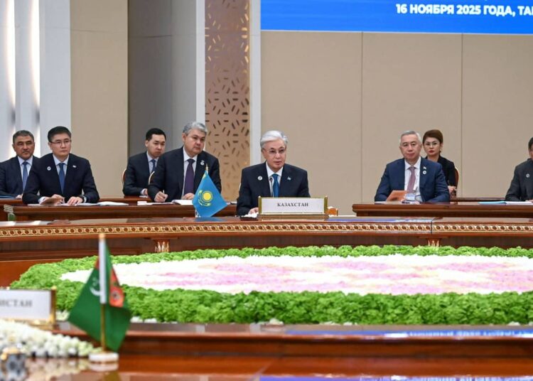 Токаев заявил о новой сплоченности Центральной Азии на саммите в Ташкенте