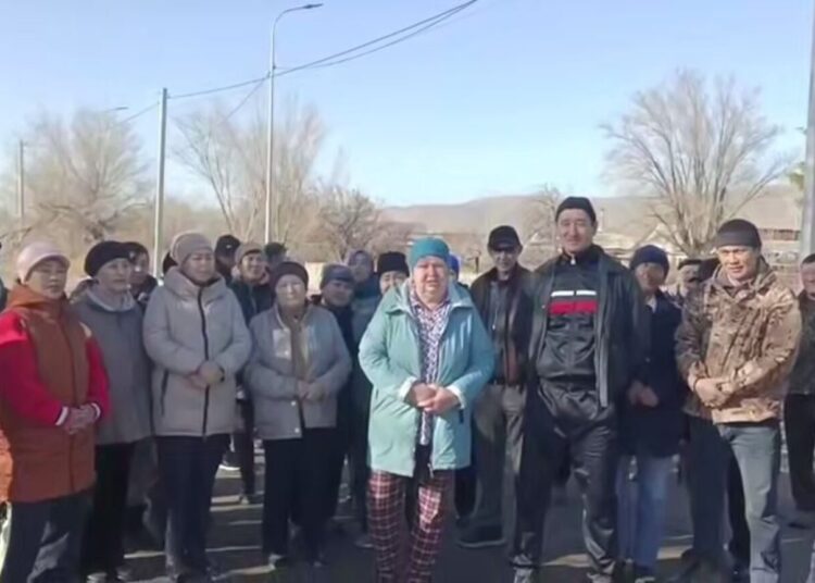 Дачники Талдыкоргана пожаловались Токаеву на разбитые дороги и грязную воду