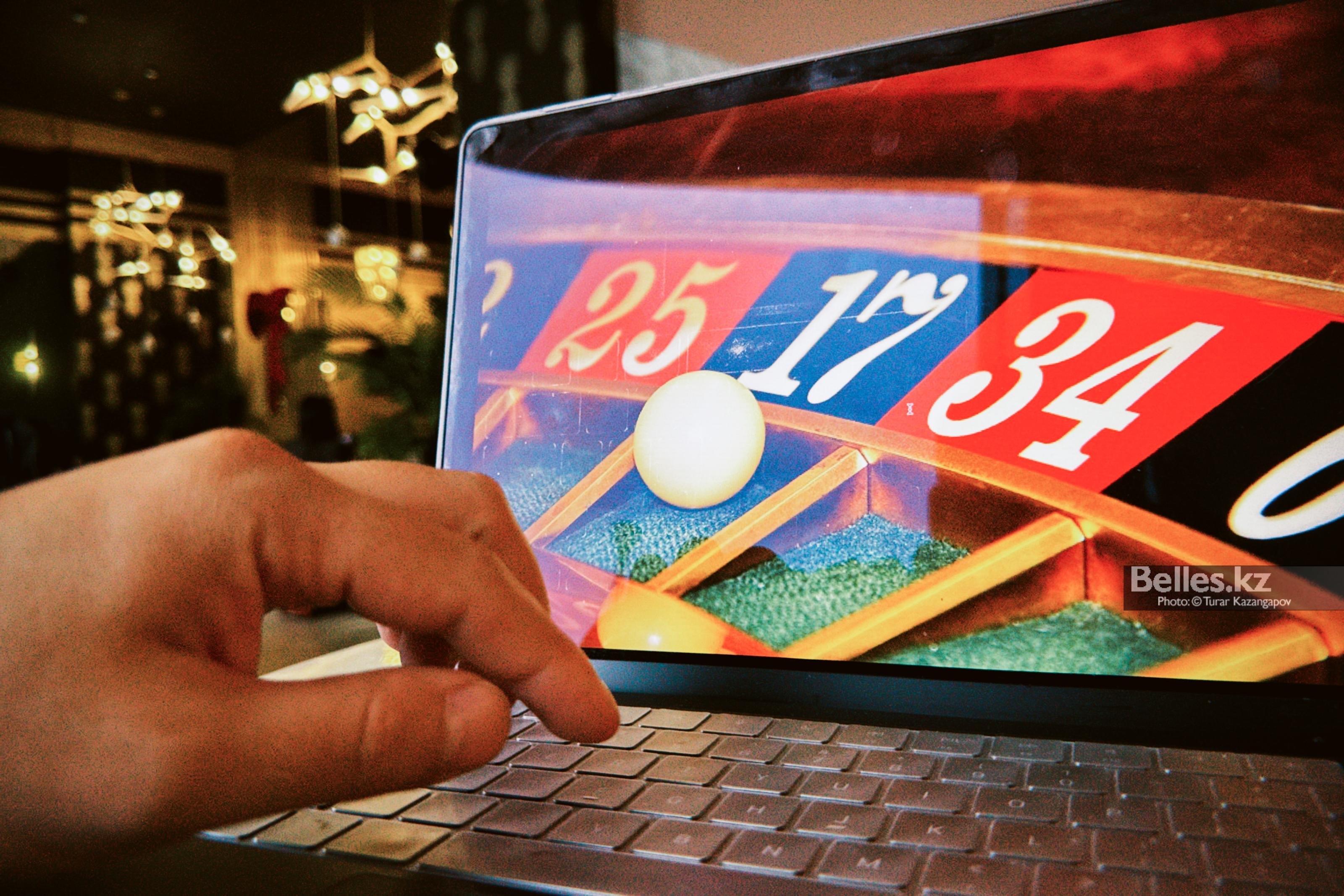 Вывели 600 млрд тенге через онлайн-казино: АФМ раскрыла крупнейшую схему в Казахстане