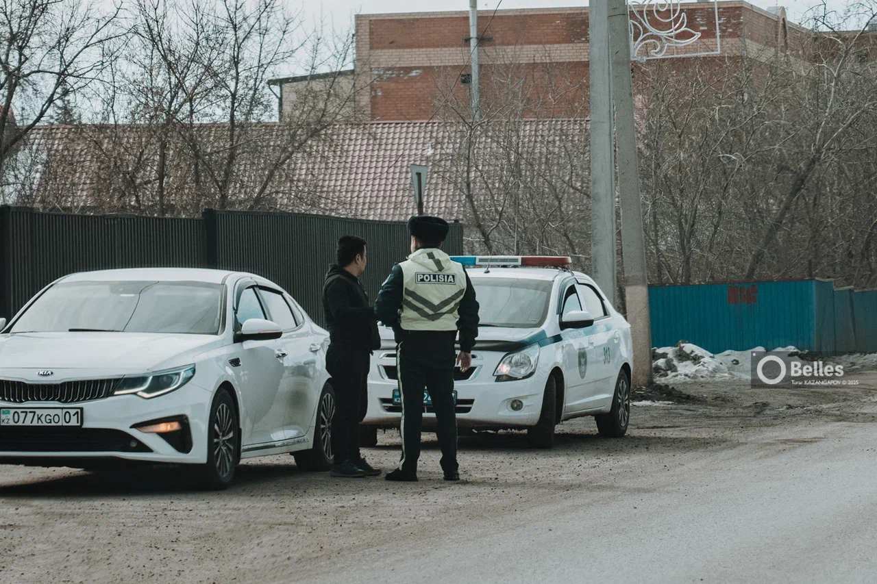 Полиция Астаны начала поквартирные проверки перед Новым годом
