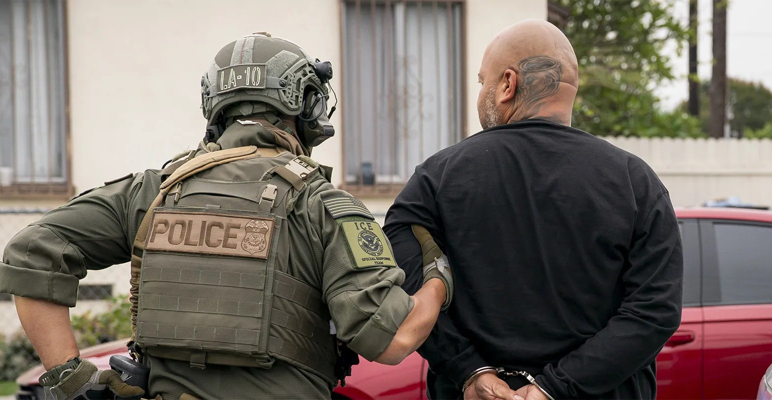 Трое выходцев из Казахстана попали в список самых опасных преступников США