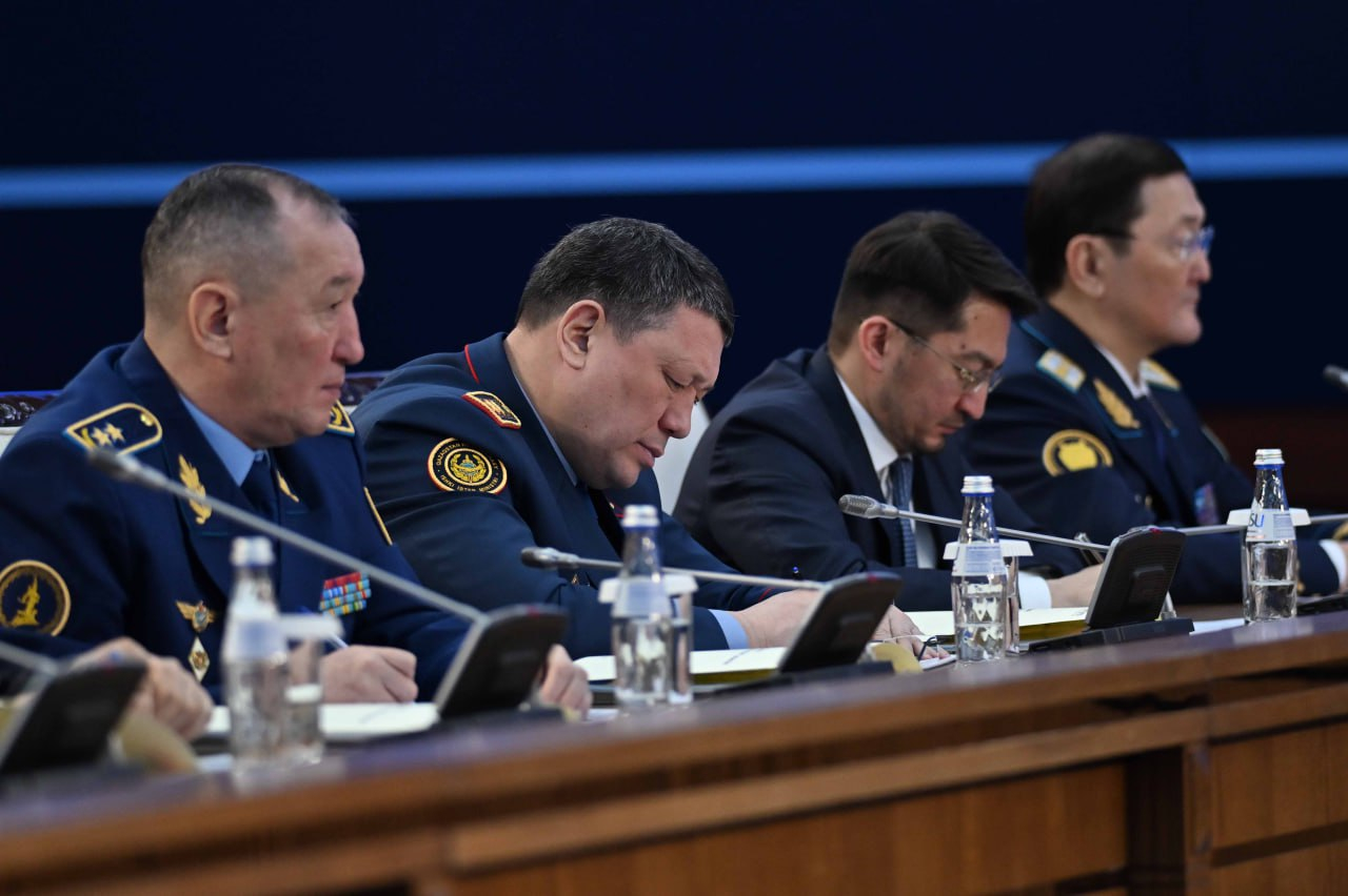 Токаев назвал критически низкой раскрываемость онлайн-мошенничеств в Казахстане