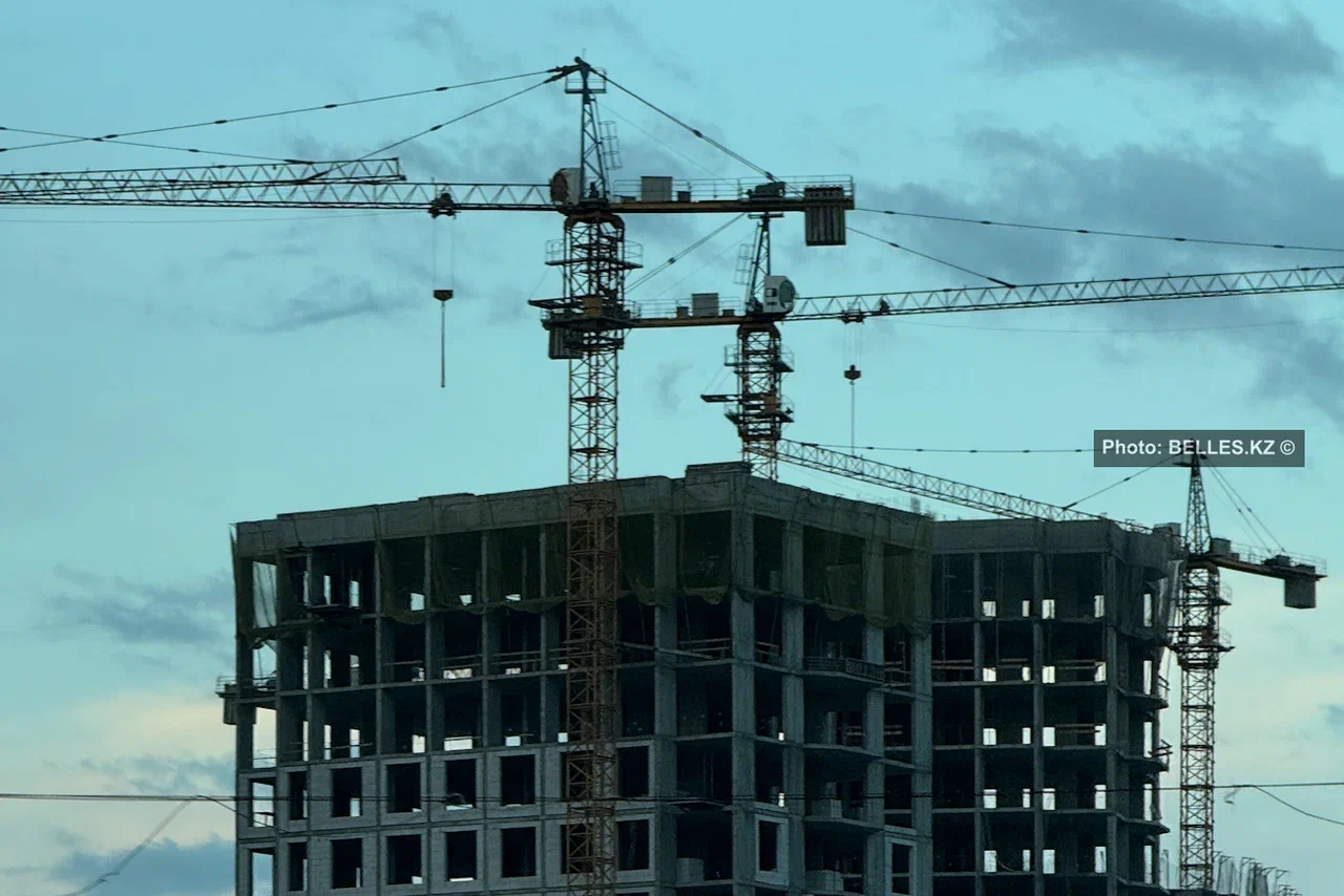 Минфин проверяет зарплату в 131 млн тенге, начисленную перед крупным госконтрактом