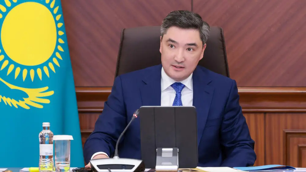 Бюрократия вместо инвестиций: Бектенов объявил замечание главе Kazakh Invest