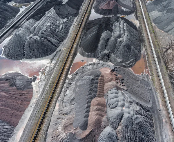 240 миллиардов тенге направят на разведку недр Казахстана